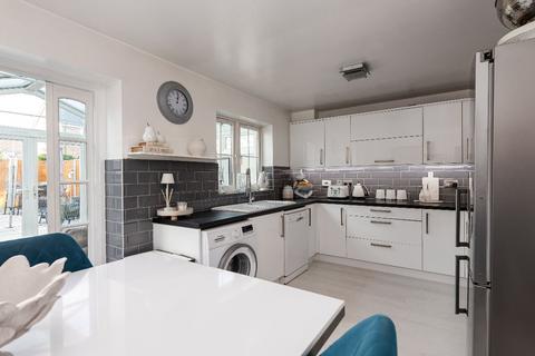 3 bedroom terraced house for sale, Waterside Lane, Gillingham