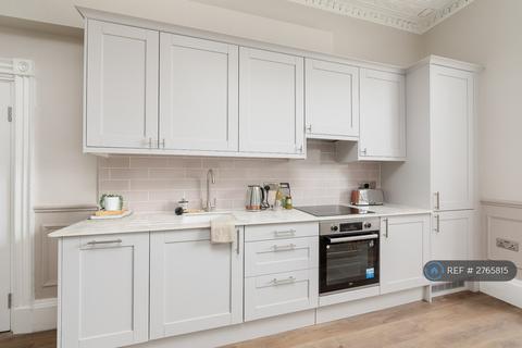 Studio to rent, Nelson Place West, Bath, BA1