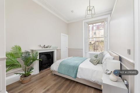 Studio to rent, Nelson Place West, Bath, BA1