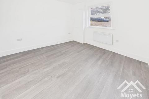2 bedroom apartment to rent, Flat 4 The Mews, Eanam Old Road,Blackburn. BB1 5BY