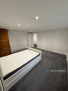 2 bedroom flat to rent, Grove Lane, Leeds, LS6