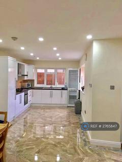 3 bedroom detached house to rent, Pembroke Road, Wembley, HA9