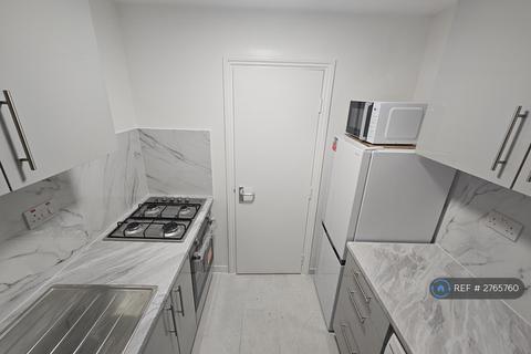 2 bedroom flat to rent, Stratford, London, E15