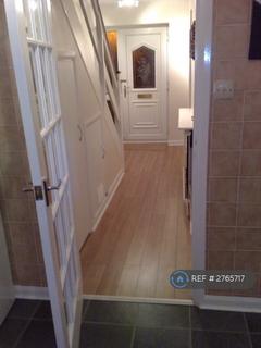 3 bedroom semi-detached house to rent, Swenson Avenue, Nottingham, NG7