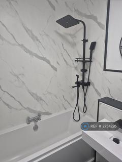 2 bedroom flat to rent, Kempe Close, Norwich, NR7