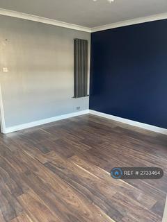 3 bedroom terraced house to rent, Hampden Road, Slough, SL3