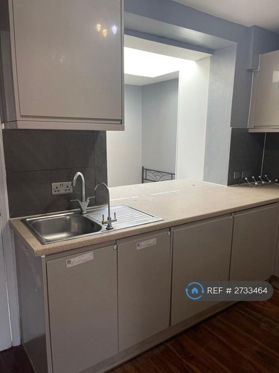Kitchen.b