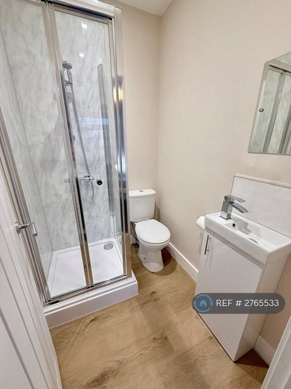Room 3 Ensuite