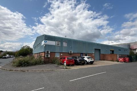 Industrial development to rent, Southmead Park Didcot OX11 7PH