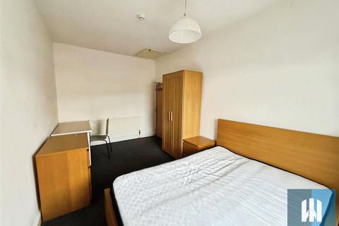 1 bedroom in a house share to rent, Almondbury Bank, Huddersfield, HD5