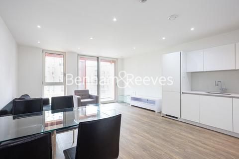 2 bedroom apartment to rent, Cable Walk, Enderby Wharf SE10
