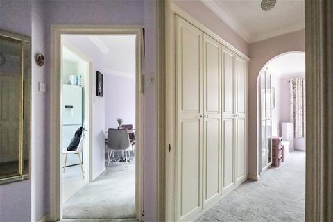 undefined, Harpenden AL5