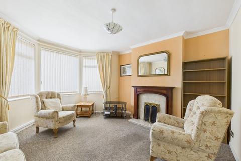 3 bedroom semi-detached house for sale, Thornwick Avenue, Willerby, HU10 6LP