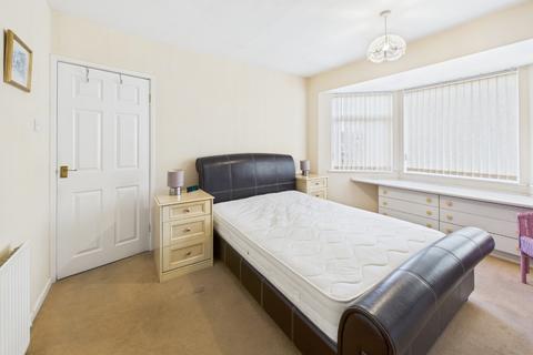 3 bedroom semi-detached house for sale, Thornwick Avenue, Willerby, HU10 6LP