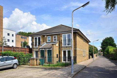 Kingswood Terrace, Chiswick, London, W4