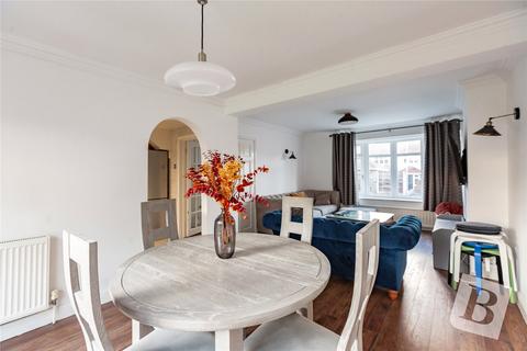 3 bedroom semi-detached house for sale, Dury Falls Close, Hornchurch, RM11