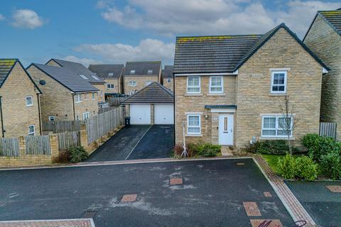4 bedroom detached house for sale, Bradford BD14