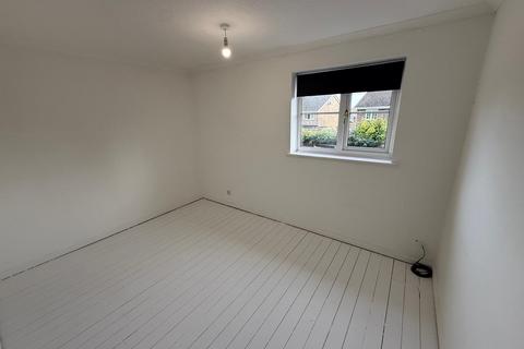 2 bedroom terraced house to rent, Priors Drive, Norfolk NR6