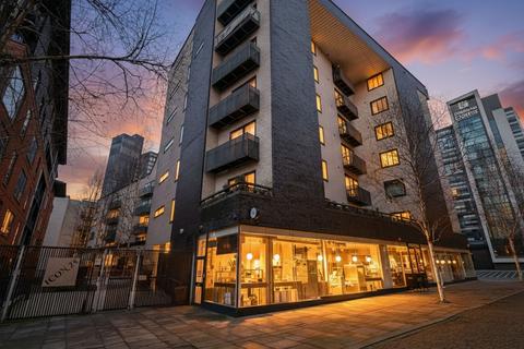 2 bedroom apartment to rent, High Street, Manchester, M4