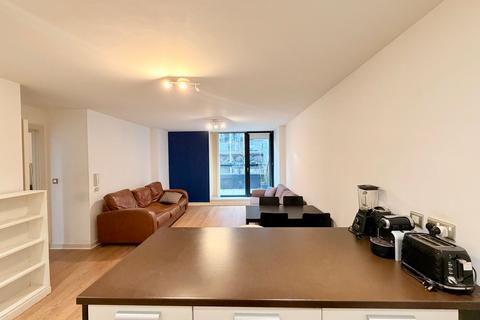 2 bedroom apartment to rent, High Street, Manchester, M4