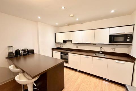 2 bedroom apartment to rent, High Street, Manchester, M4