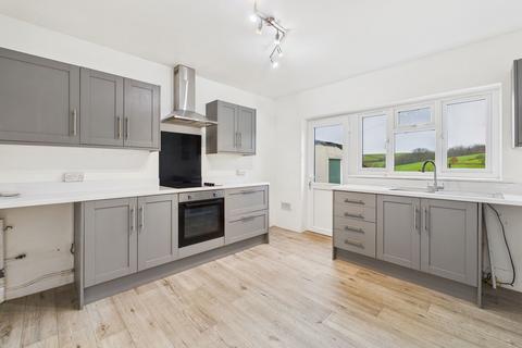 4 bedroom detached bungalow for sale, 2 Orchard Close, Sandford, EX17