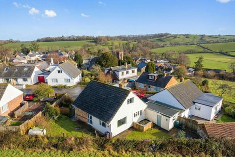 4 bedroom detached bungalow for sale, 2 Orchard Close, Sandford, EX17