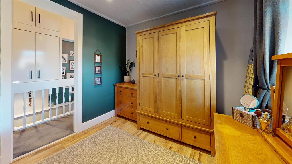 2-North-Row-Bedroom.jpg