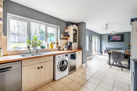 5 bedroom semi-detached house for sale, HILLEY FIELD LANE, FETCHAM, KT22