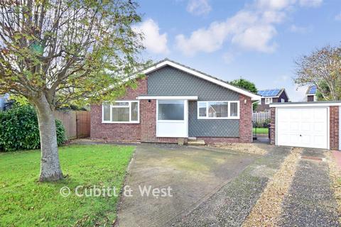 3 bedroom detached bungalow for sale, Lundy Close, Littlehampton, West Sussex