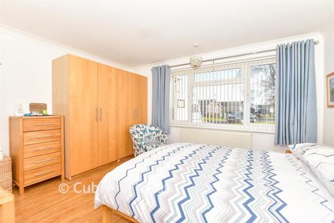3 bedroom detached bungalow for sale, Lundy Close, Littlehampton BN17