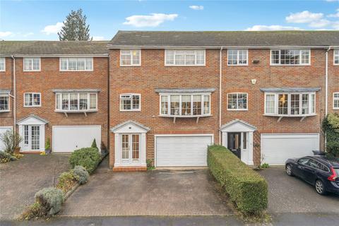 3 bedroom end of terrace house for sale - Baronsmead, Henley-on-Thames, Oxfordshire, RG9