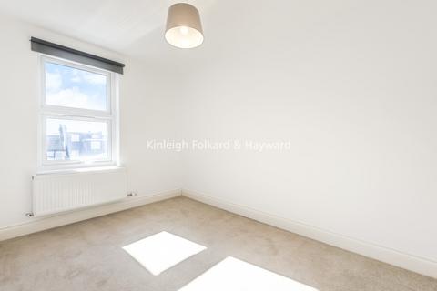 3 bedroom flat to rent, Trinity Road, Tooting, London, SW17