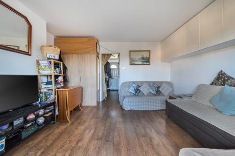 undefined, Middle Park Avenue, Eltham