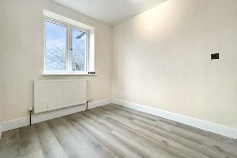 2 bedroom maisonette to rent, Dartford Road, Dartford, DA1
