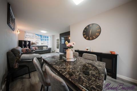 3 bedroom semi-detached house for sale, Fairway, Bradford BD7