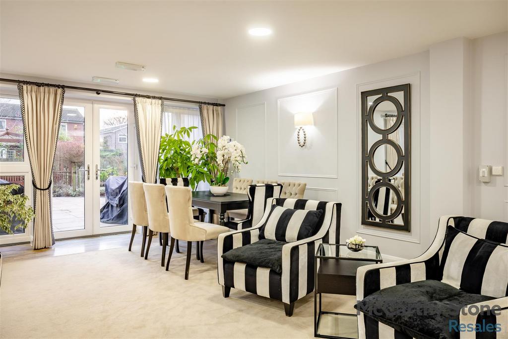 8675764-interior19.jpg