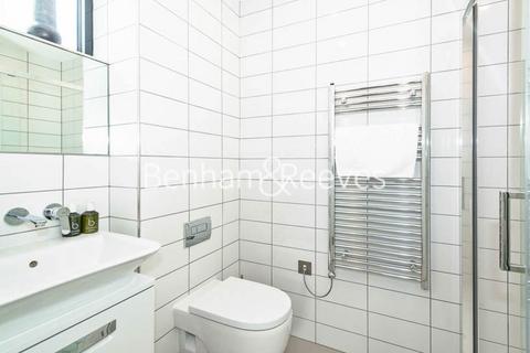 3 bedroom apartment to rent, Danestone Court,  Aldgate East E1