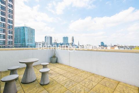 3 bedroom apartment to rent, Danestone Court,  Aldgate East E1