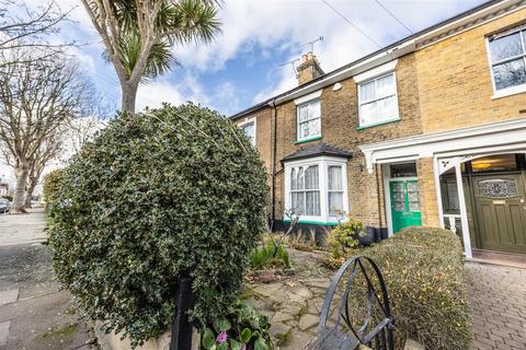 3 bedroom terraced house for sale, CAMBRIDGE ROAD, Southend-On-Sea