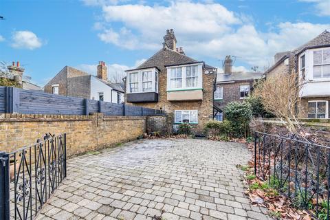 3 bedroom terraced house for sale, CAMBRIDGE ROAD, Southend-On-Sea