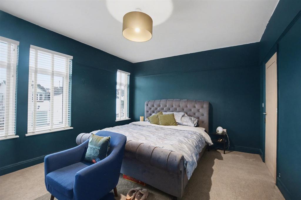 Bedroom 1 2.jpeg