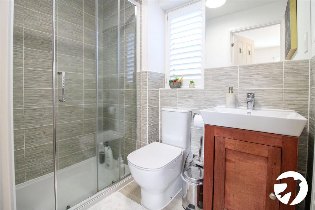 En-Suite Shower