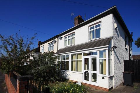 3 bedroom semi-detached house to rent - Court Lane, Wolstanton, Newcastle Under Lyme, Staffordshire, ST5