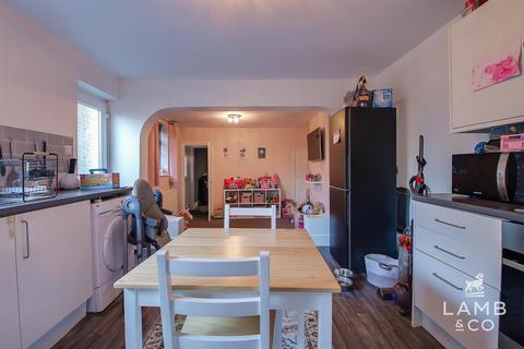 2 bedroom terraced house for sale, Old Road, Clacton-On-Sea CO15