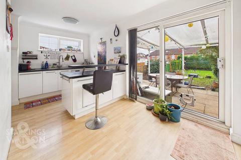 3 bedroom semi-detached house for sale, Plumstead Road, Norwich