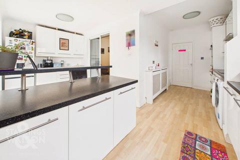 3 bedroom semi-detached house for sale, Plumstead Road, Norwich