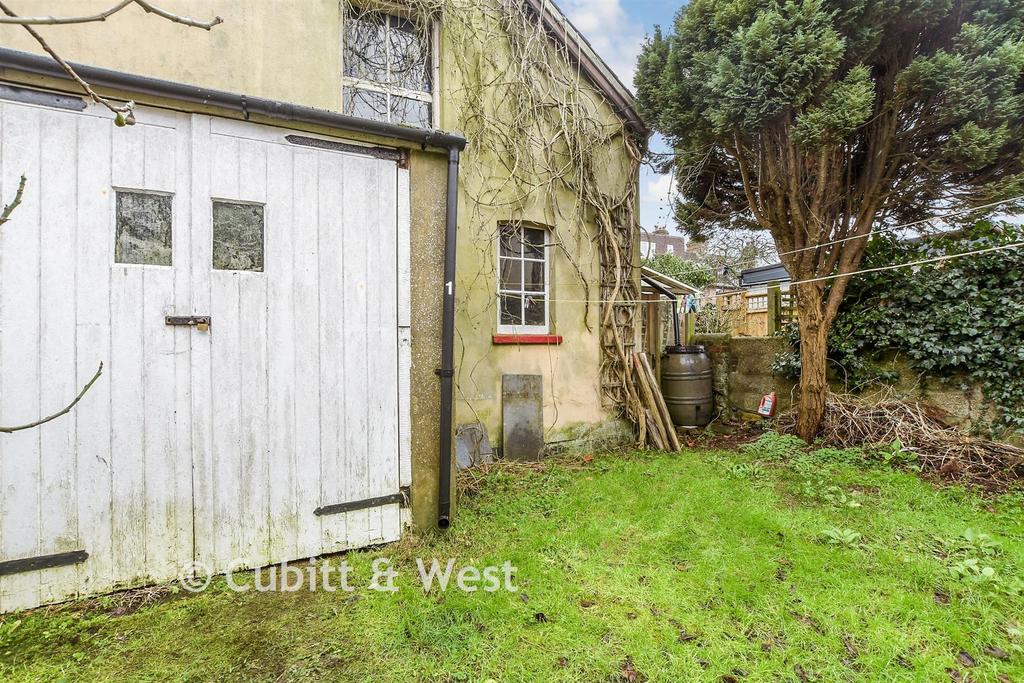 Workshop/Outbuildings