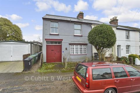 3 bedroom end of terrace house for sale, Worcester Road, Reigate, Surrey