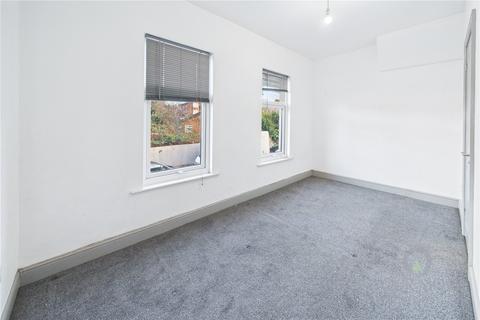 4 bedroom terraced house to rent, Essex Street, Northampton NN2
